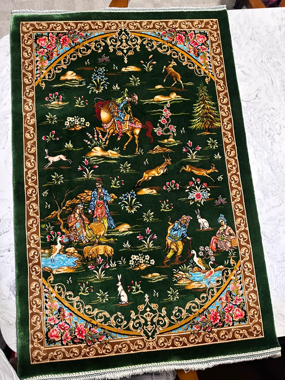 Green Decorative Wall Tapestry