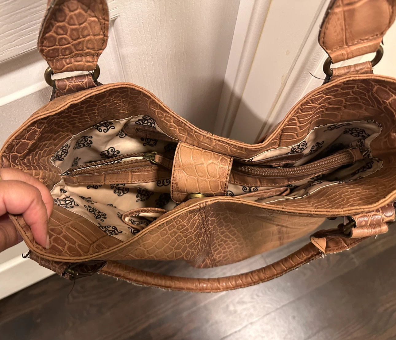 Brown Faux Crocodile Shoulder Bag - Brand Jessica Simpson - photo 2