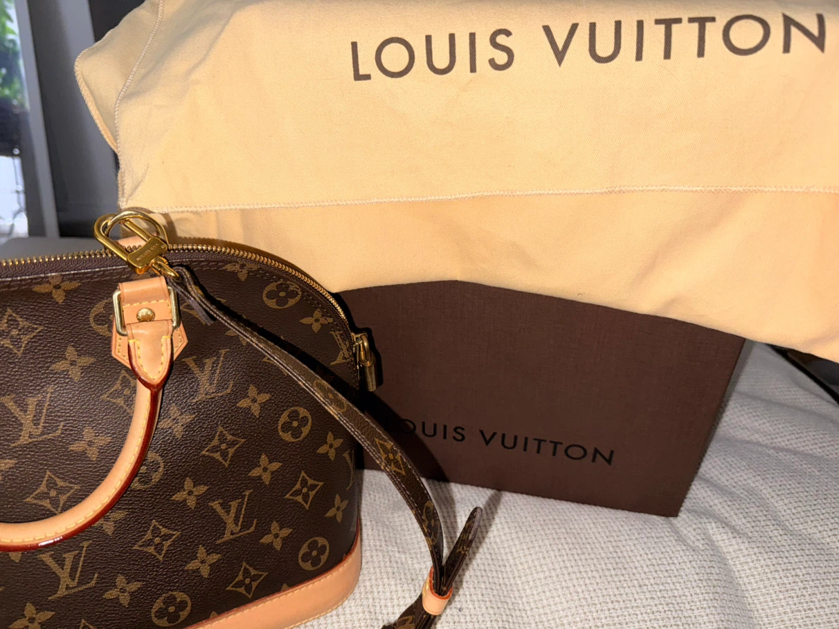 Louis Vuitton Alma BB Monogram Bag