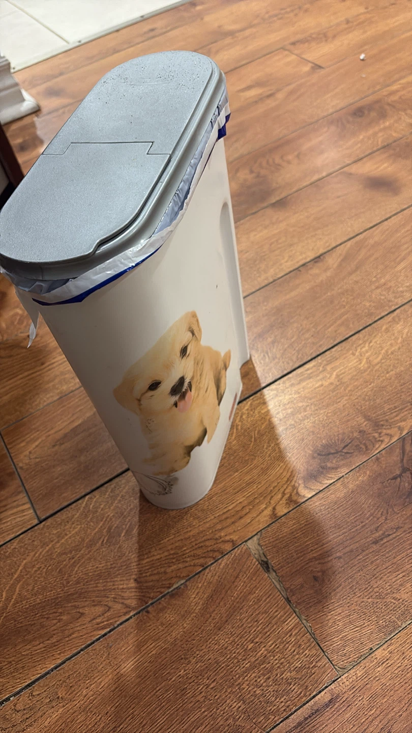 Curver Dry Pet Food Container - photo 3