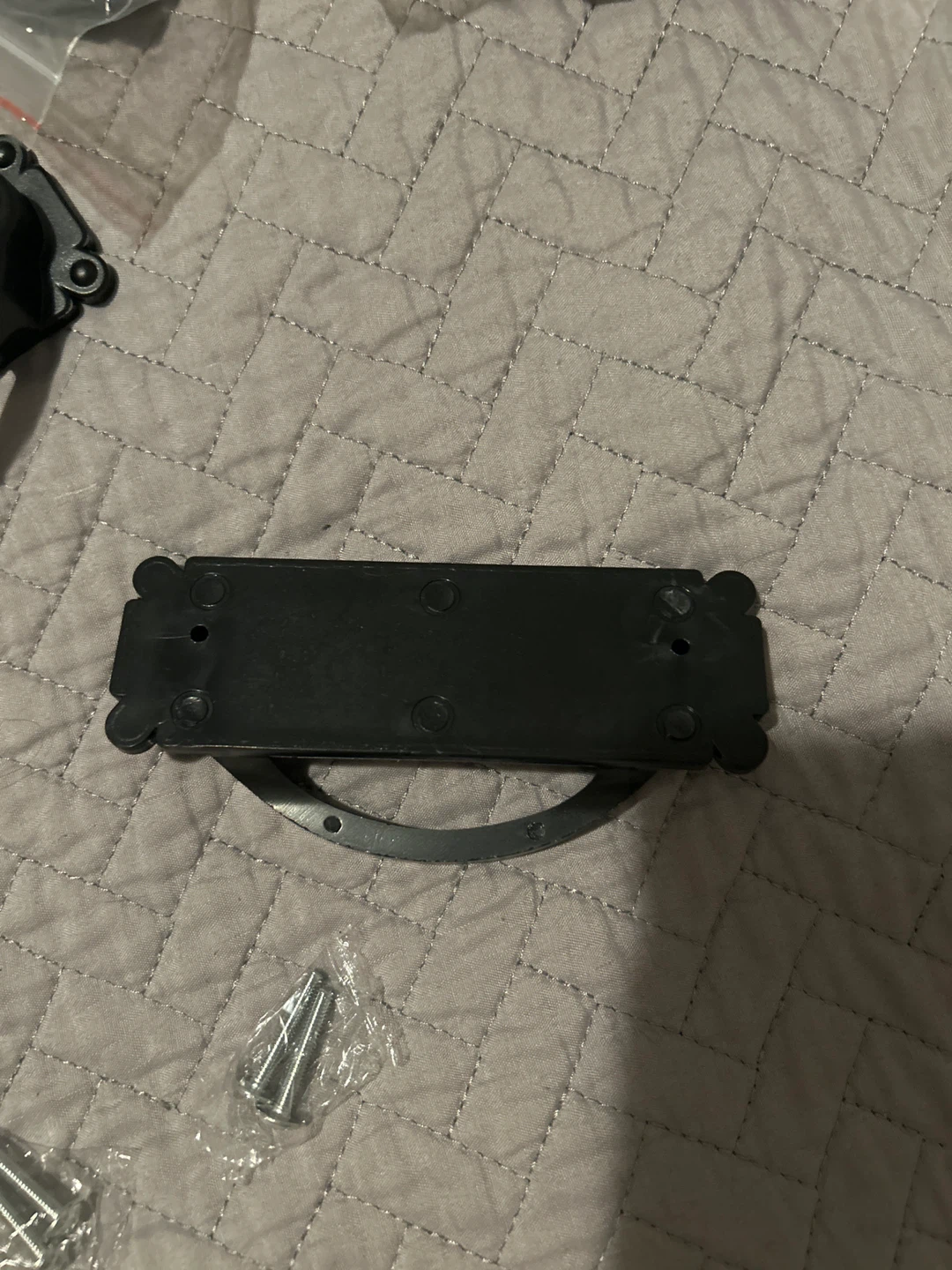 6 Black Plastic Drawer Pulls - photo 2