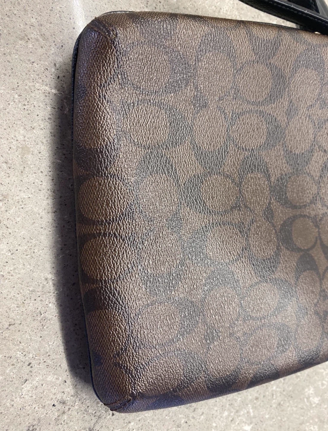 Coach Signature Crossbody Bag - photo 3