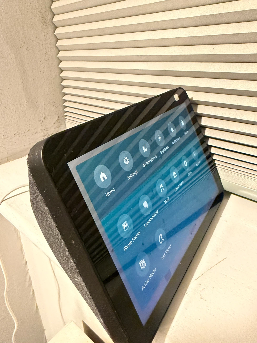 Amazon Echo Show 8 Smart Display - photo 3