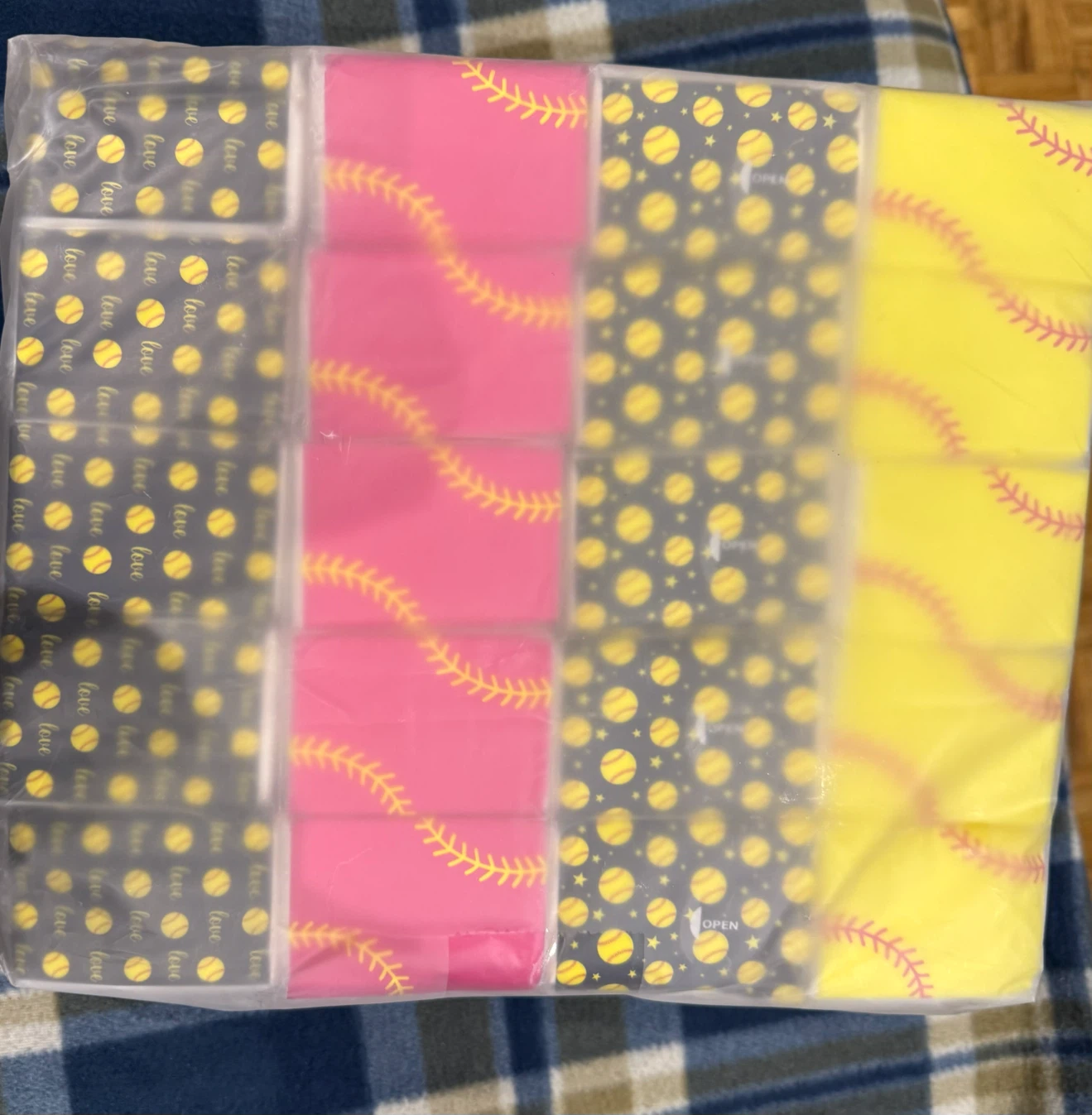 Motisky 120 Pack Softball Pocket Tissues - photo 2