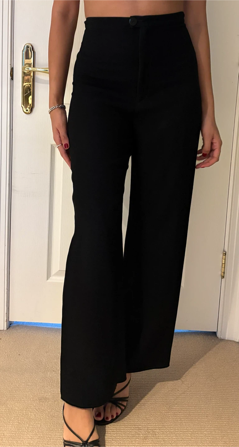 Black high-waisted wide-leg trousers - photo 2