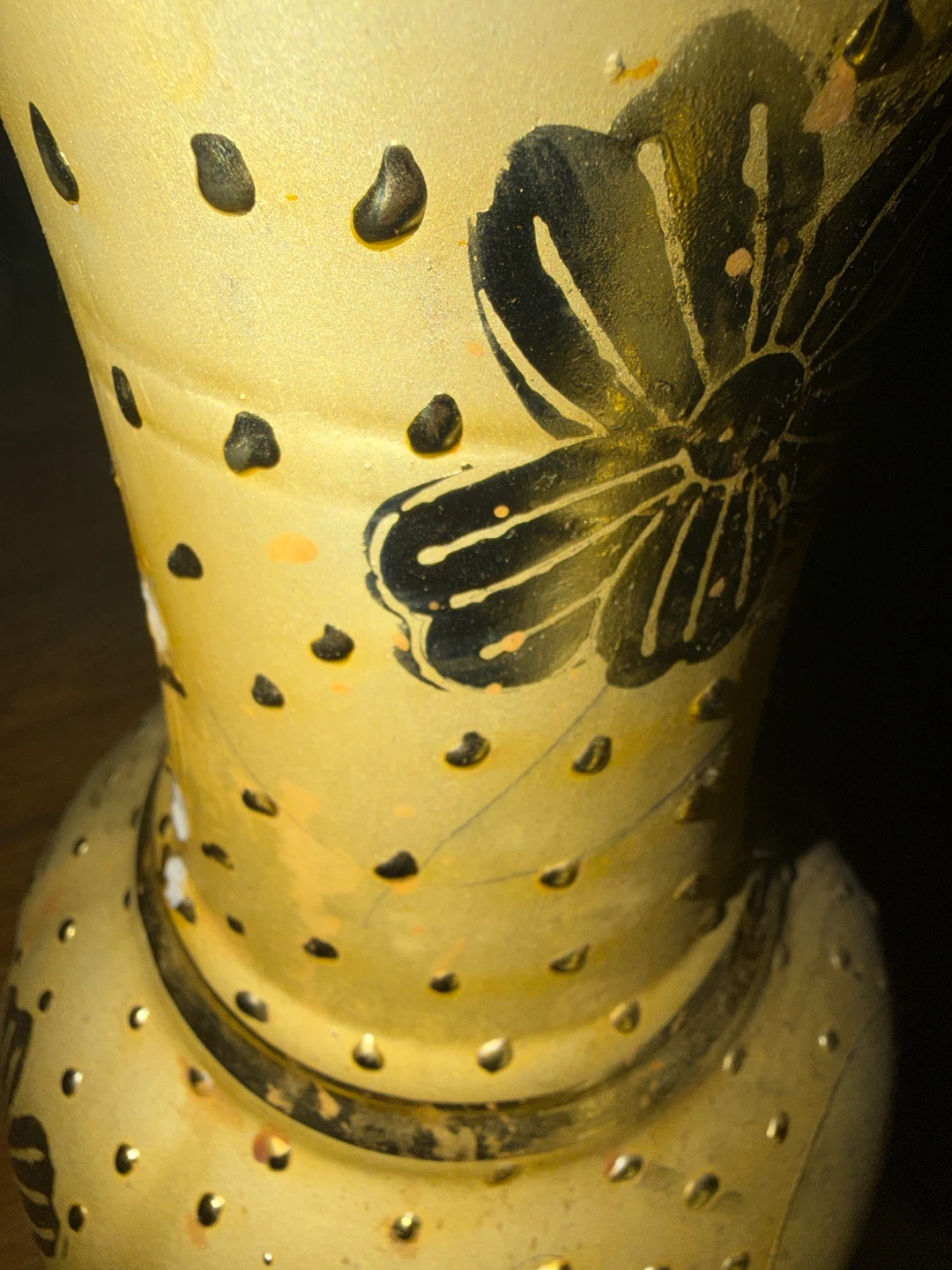 Set of two decorative vintage-style vases - photo 3