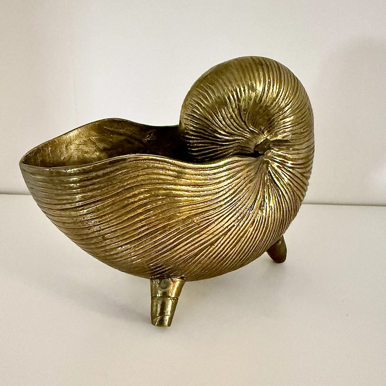 Vintage MCM solid brass nautilus shell - photo 3