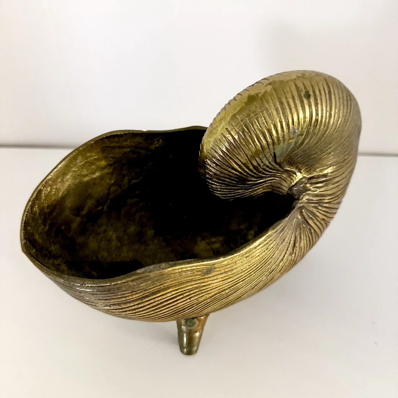 Vintage MCM solid brass nautilus shell - photo 4
