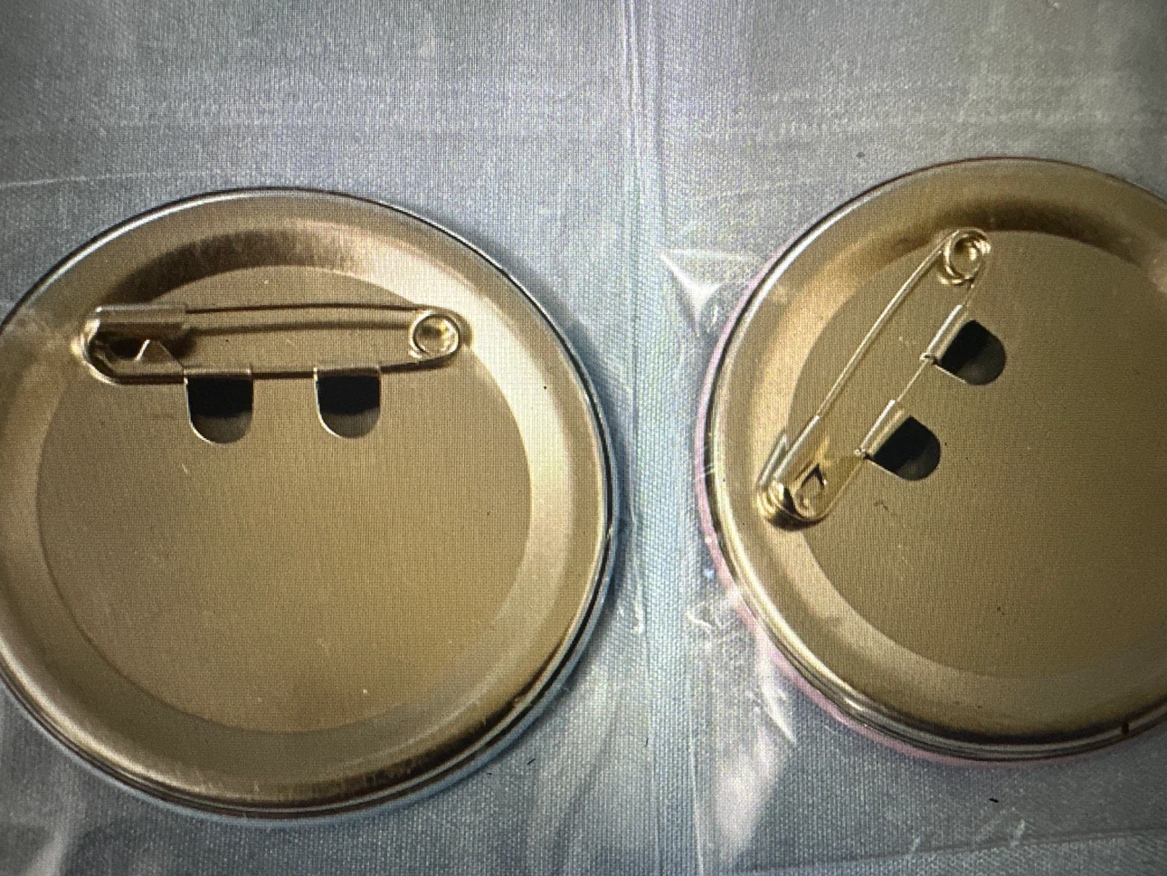 2 Sanrio Kuromi Pin Buttons - photo 2