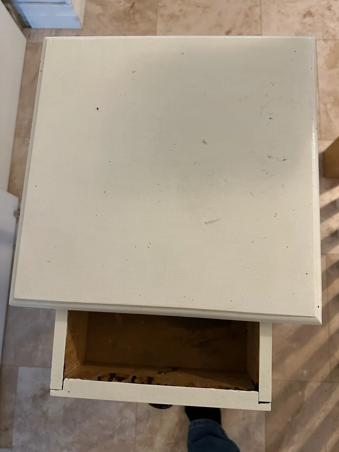 White side table with drawer - wood! - photo 3
