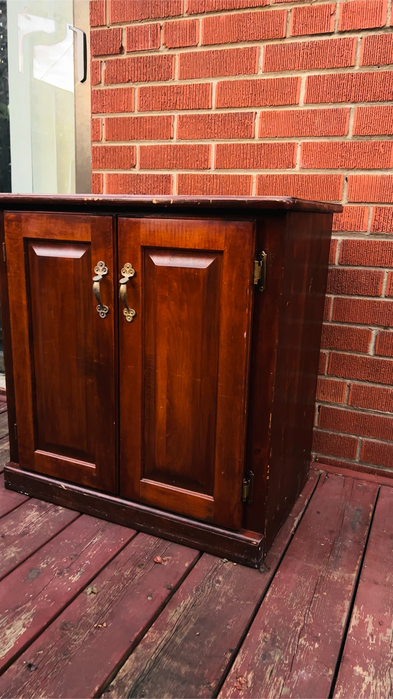 Small Wooden Cabinet with Two Doors - photo 2