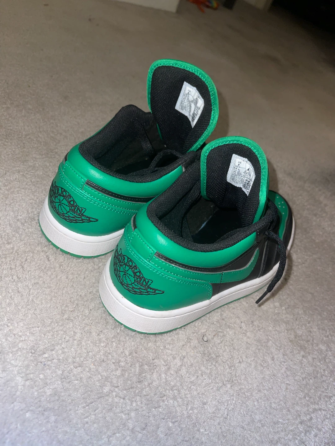 JORDAN 1s LUCKY GREEN LOWS - photo 3