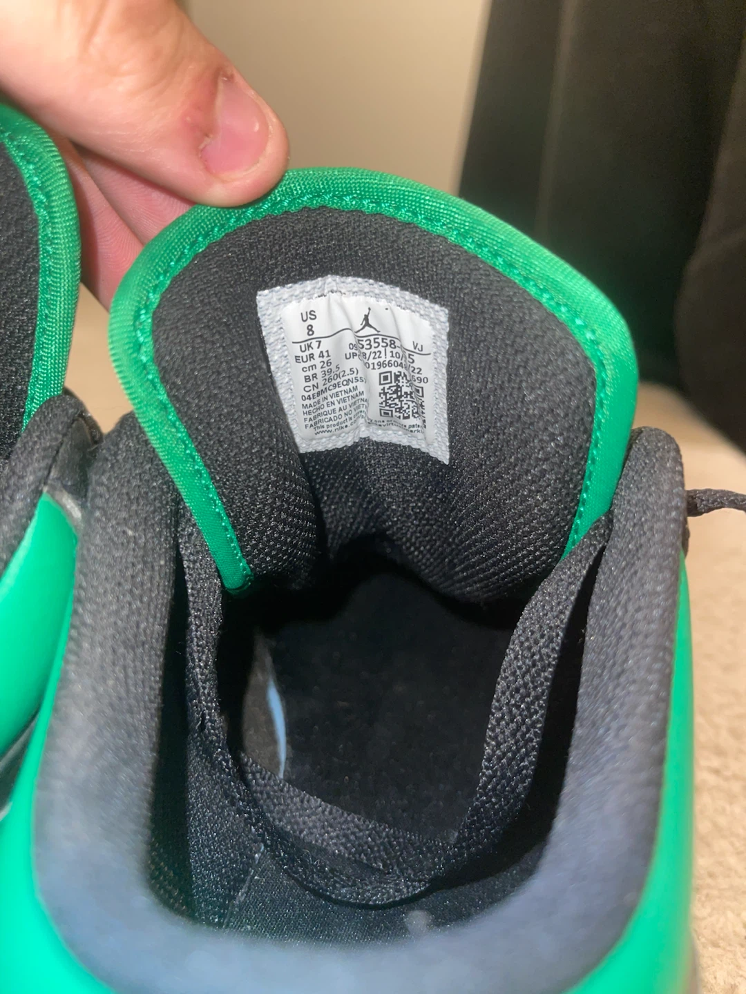 JORDAN 1s LUCKY GREEN LOWS - photo 4