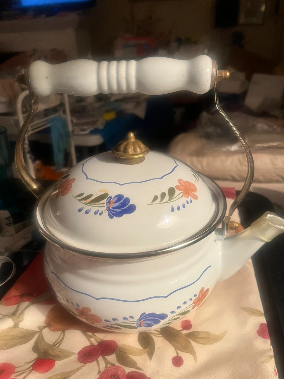 Vintage Enamel Floral Tea Kettle - photo 2