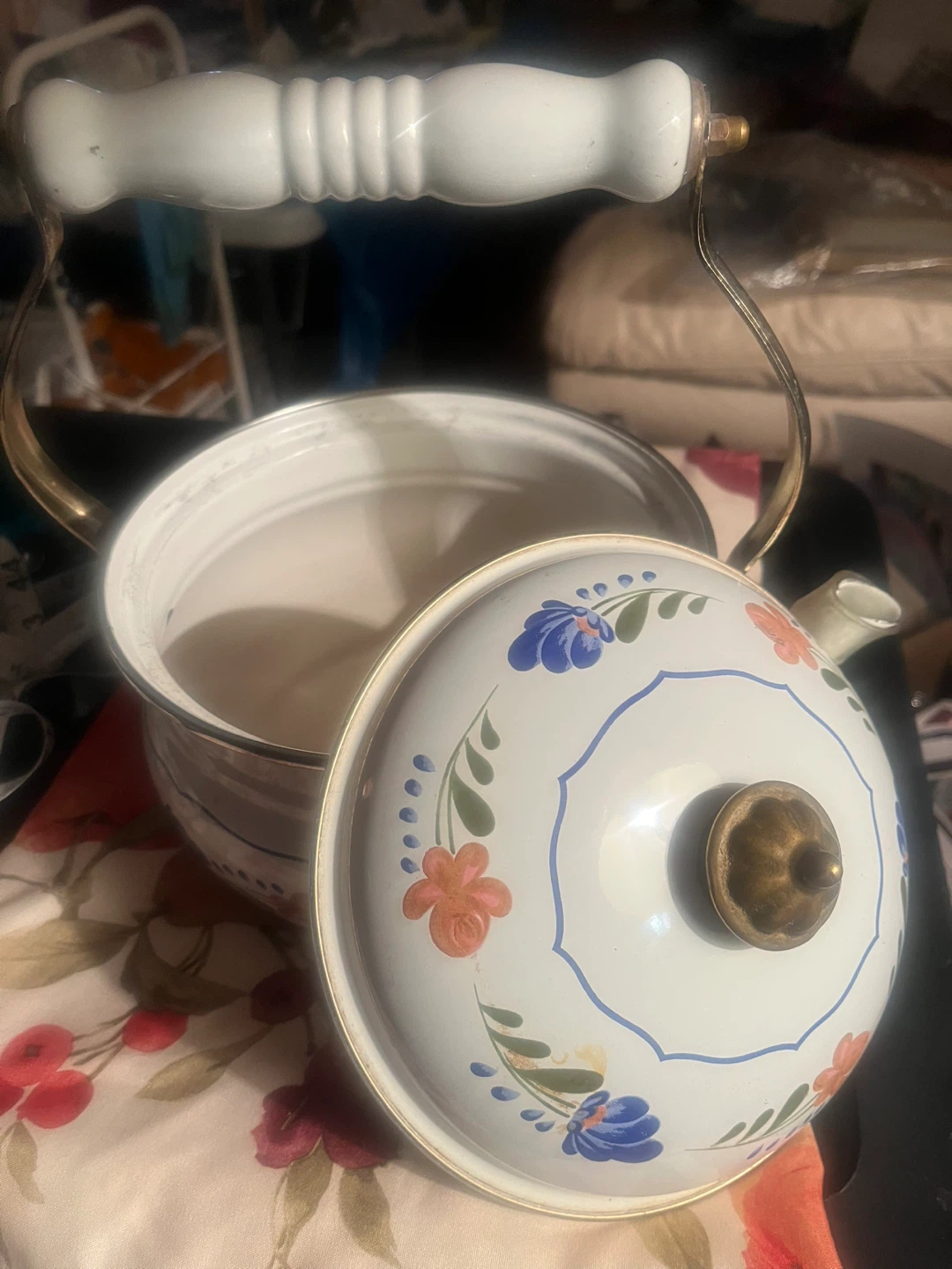 Vintage Enamel Floral Tea Kettle - photo 3
