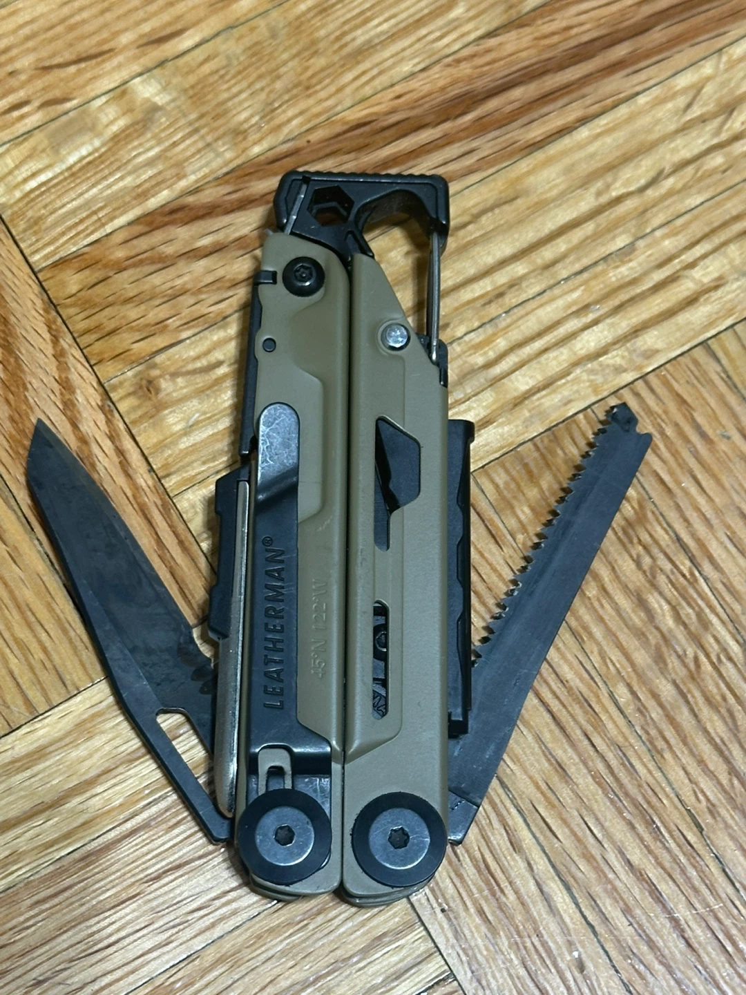 Leatherman Signal Multi-Tool - photo 3
