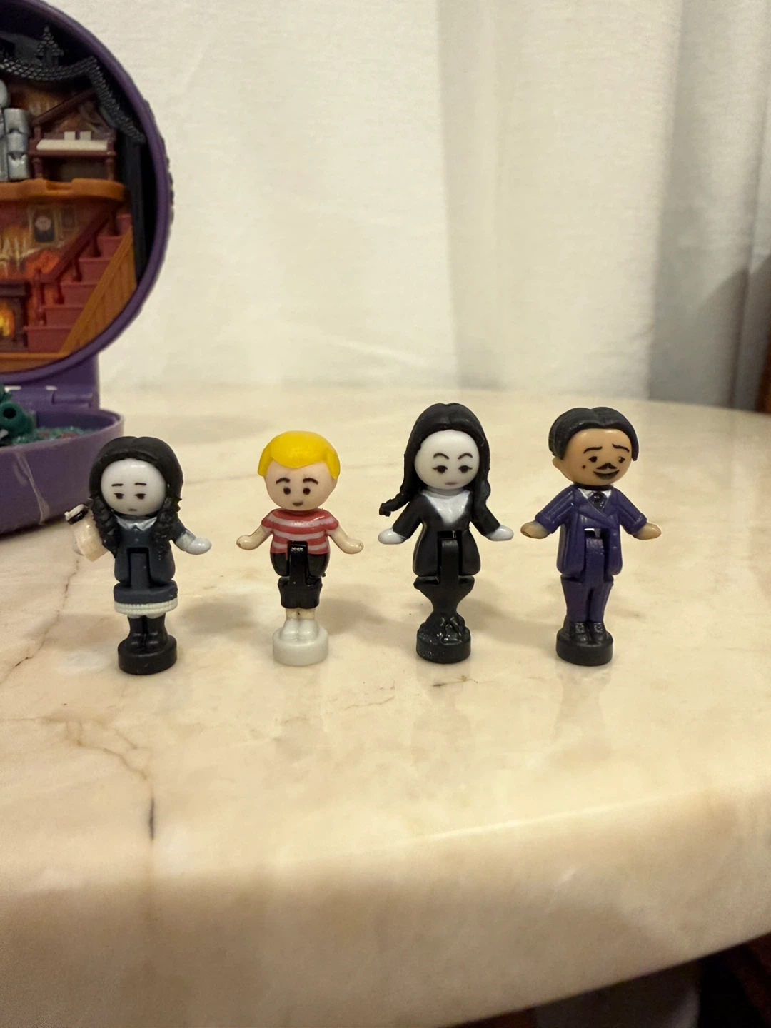 Polly Pocket The Addams Family Playset - photo 4