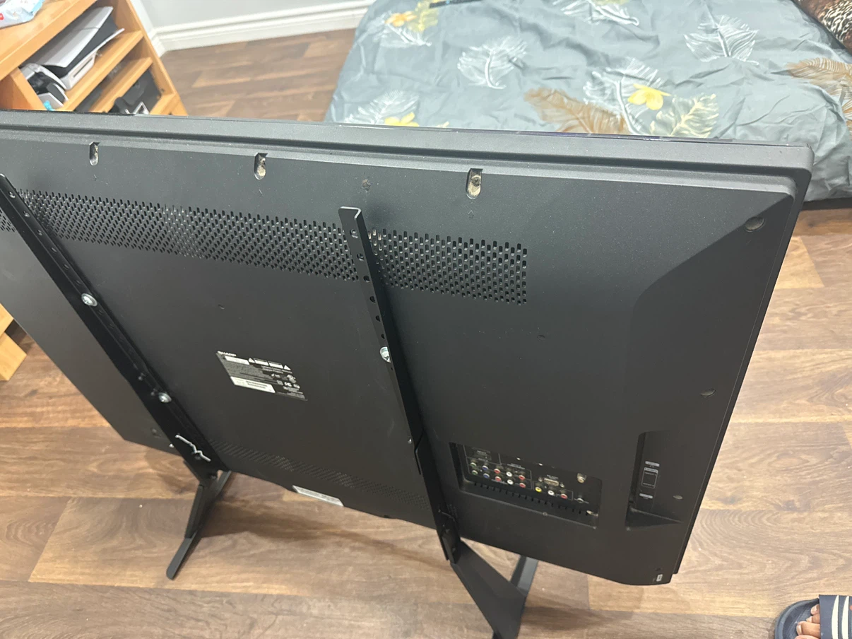 Sharp Aquos 42-inch LCD TV - photo 2