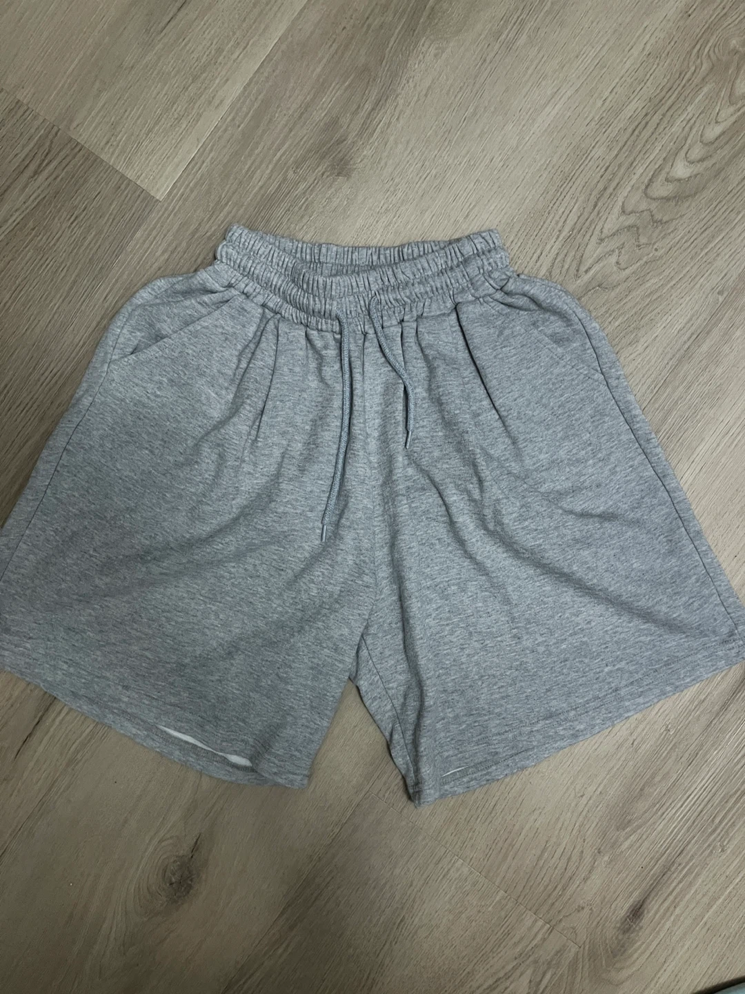 Grey drawstring shorts