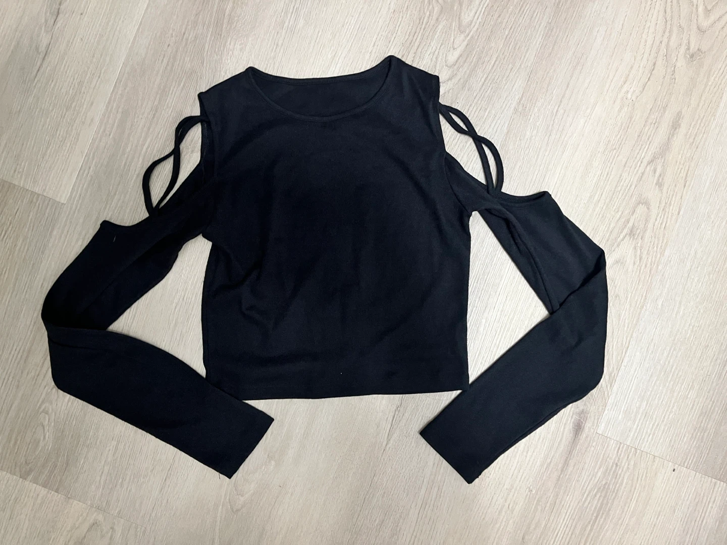 Black Cold-Shoulder Long Sleeve Top