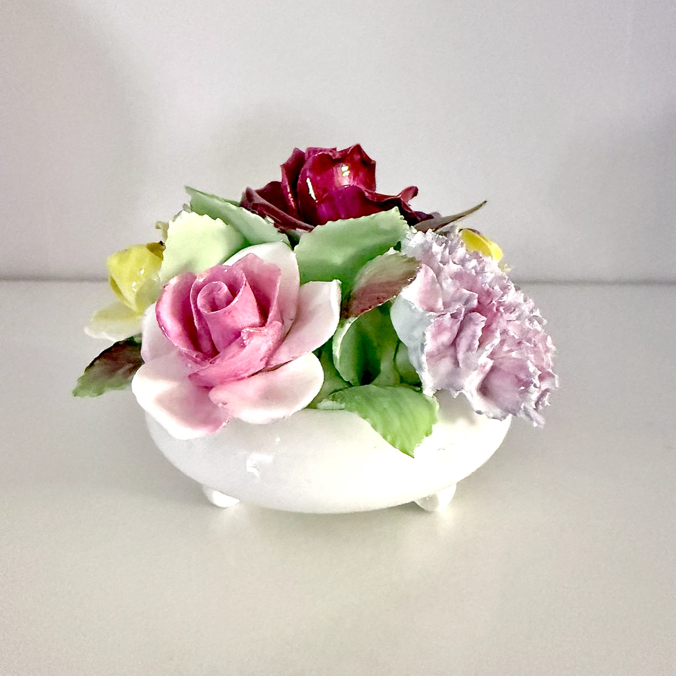 Royal Adderley porcelain posies pot figurine - photo 2