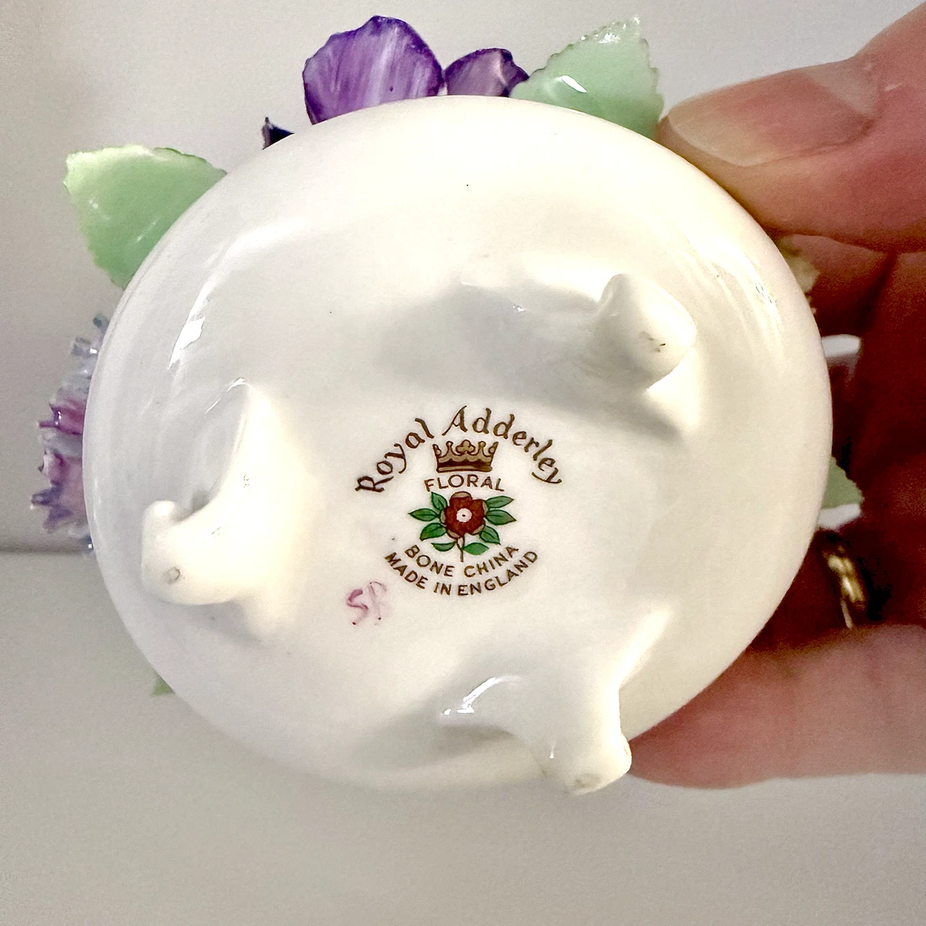 Royal Adderley porcelain posies pot figurine - photo 5