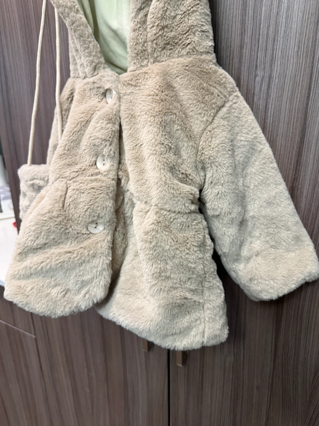 Zorph Faux Fur Coat with Hood and Matching Bag - photo 4