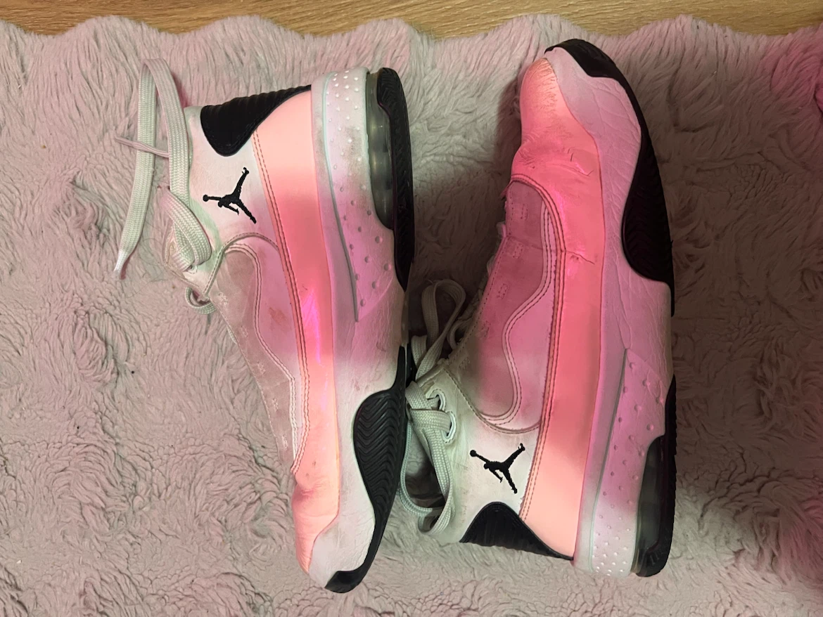 Jordan Sneakers Pink and White - photo 4