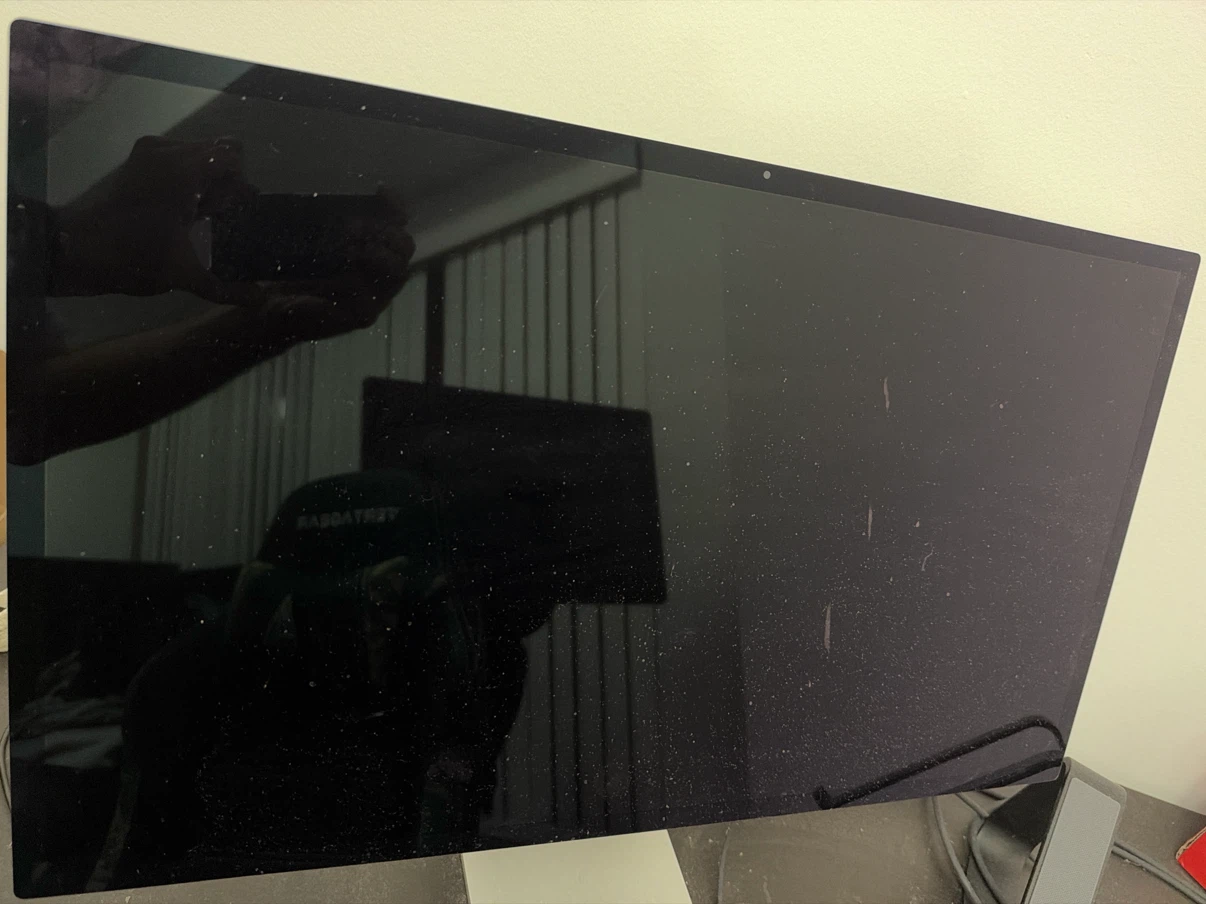 Apple Studio Display - Standard glass - Tilt-adjustable stand
