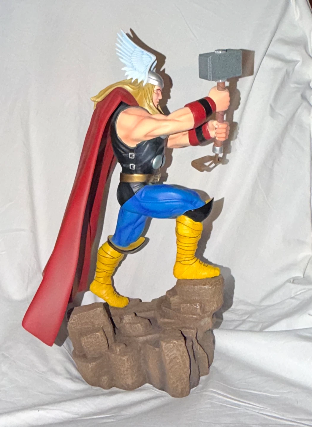 Marvel Milestone The Mighty Thor Collectible Statue - photo 4
