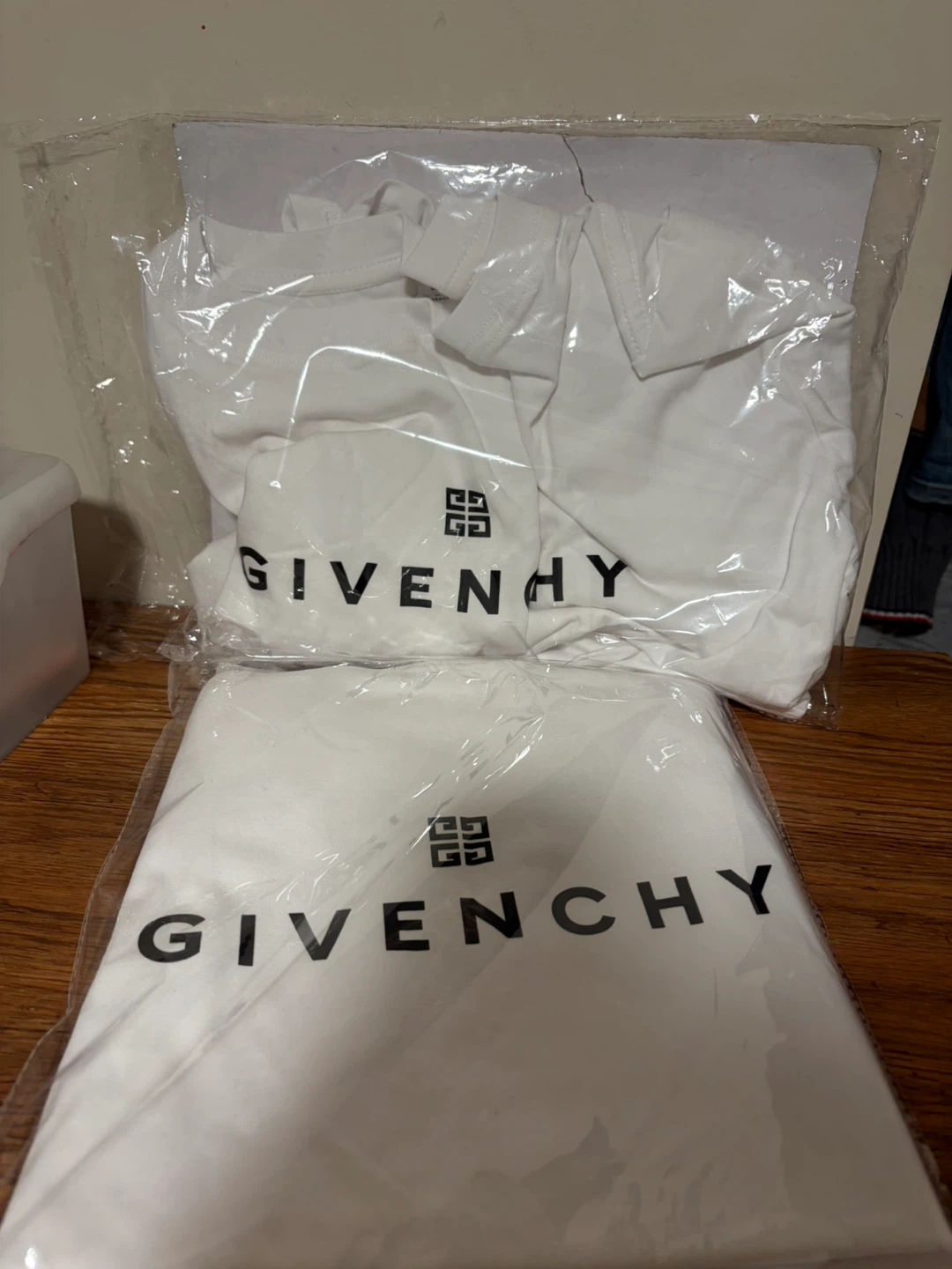 White givenchy T-shirt - photo 2