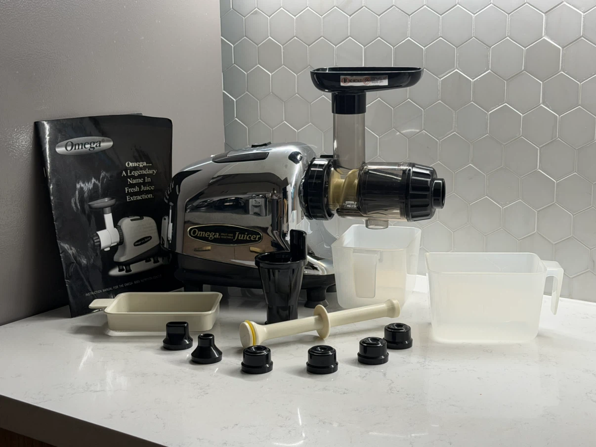 Omega Juicer Extractor and Pasta Maker