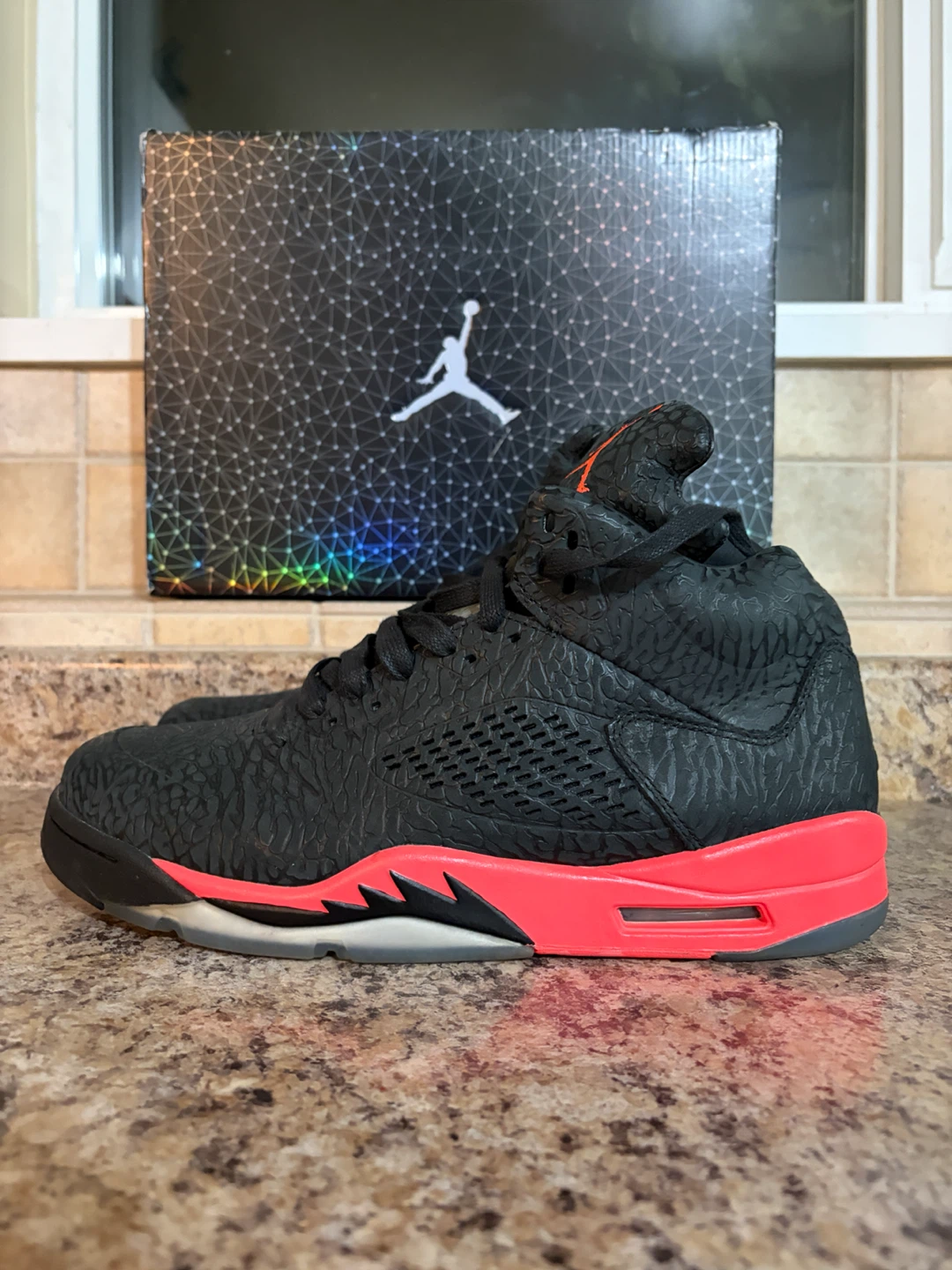 Air Jordan 5 Retro Black and Red - photo 3