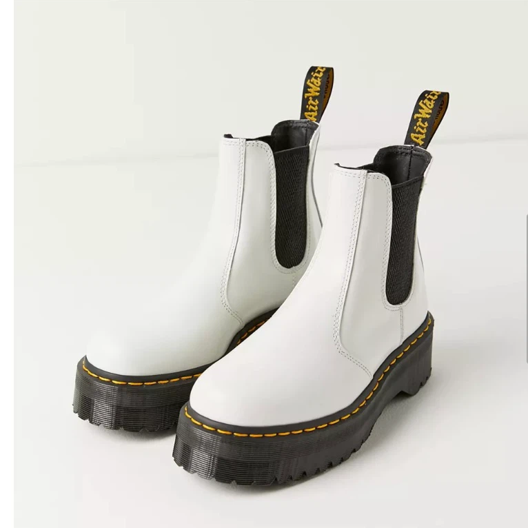 Dr Martens Platform Chelsea Boots Size 7 - photo 2