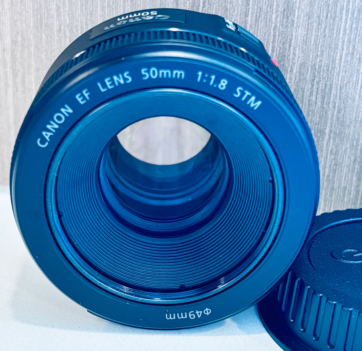 CANON EF 50mm f/1.8 STM Lens ("Nifty Fifty") – Mint Condition - photo 4