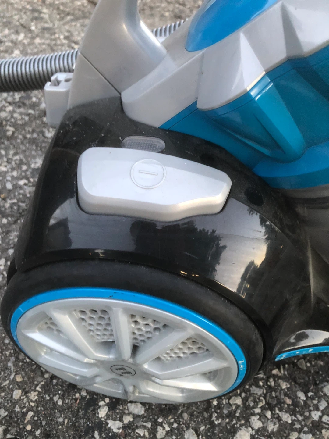 Bissell PowerForce Multi-Cyclonic Vacuum - photo 3