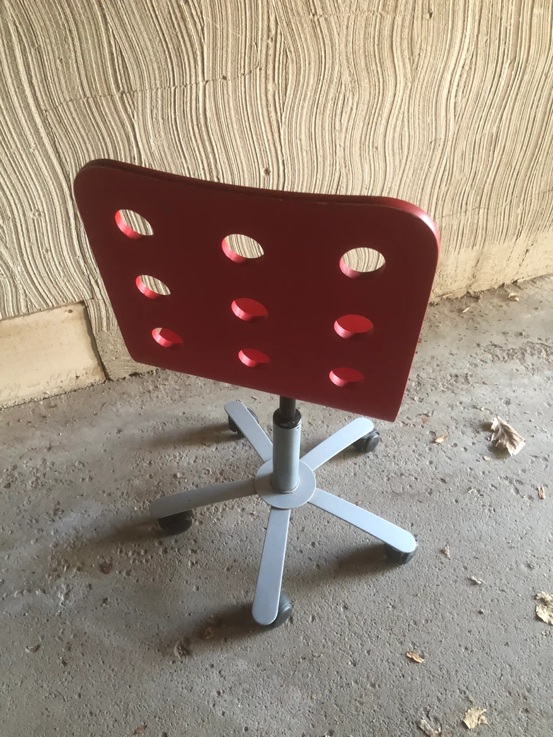 IKEA Urban Kids Swivel Chair - photo 3