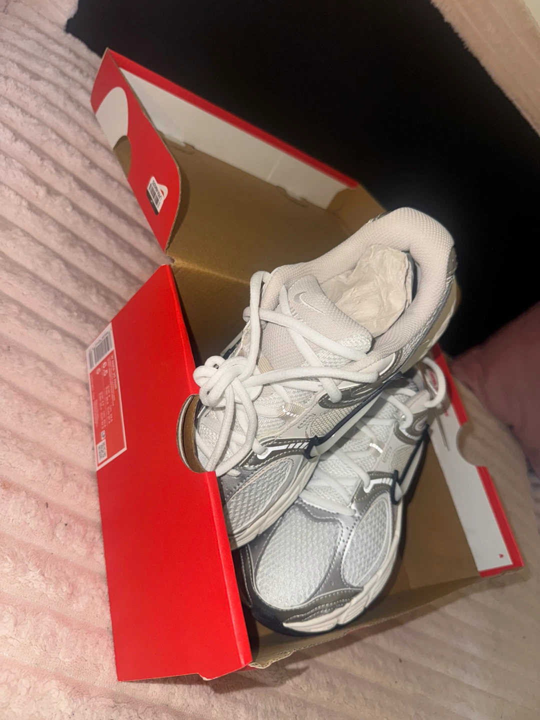 Nike V5 RNR Women's Sneakers Size 6.5 - photo 4