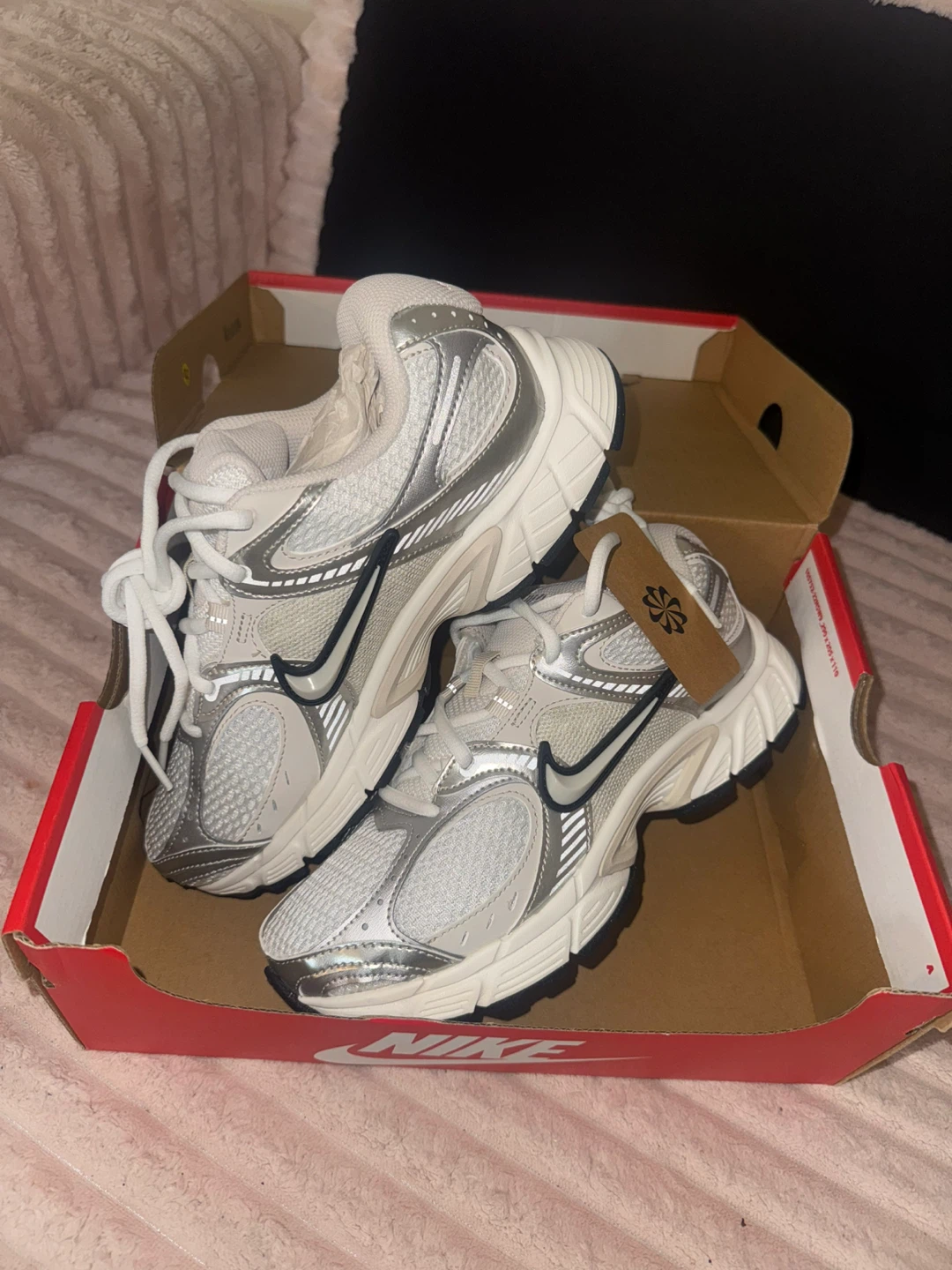 Nike V5 RNR Women's Sneakers Size 6.5 - photo 5