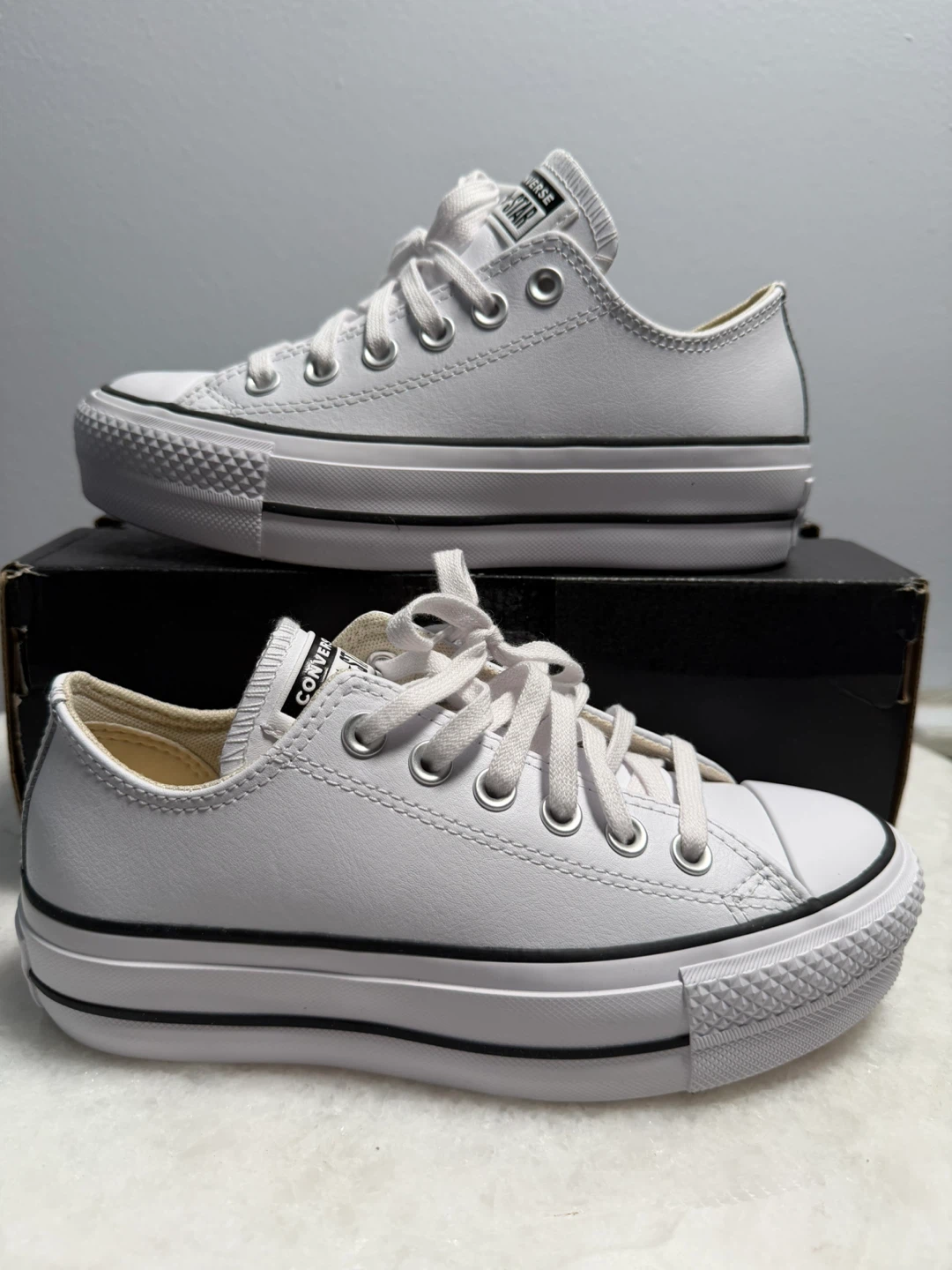 Converse Chuck Taylor All Star Lift Platform size 5 women