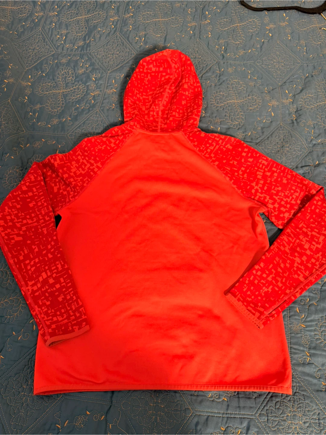 Nike Red Graphic Hoodie - photo 4