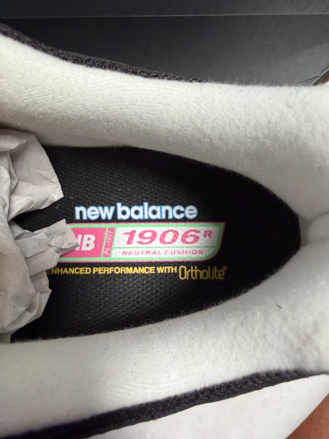 New Balance 1906R Running Shoes size 9 men - photo 2