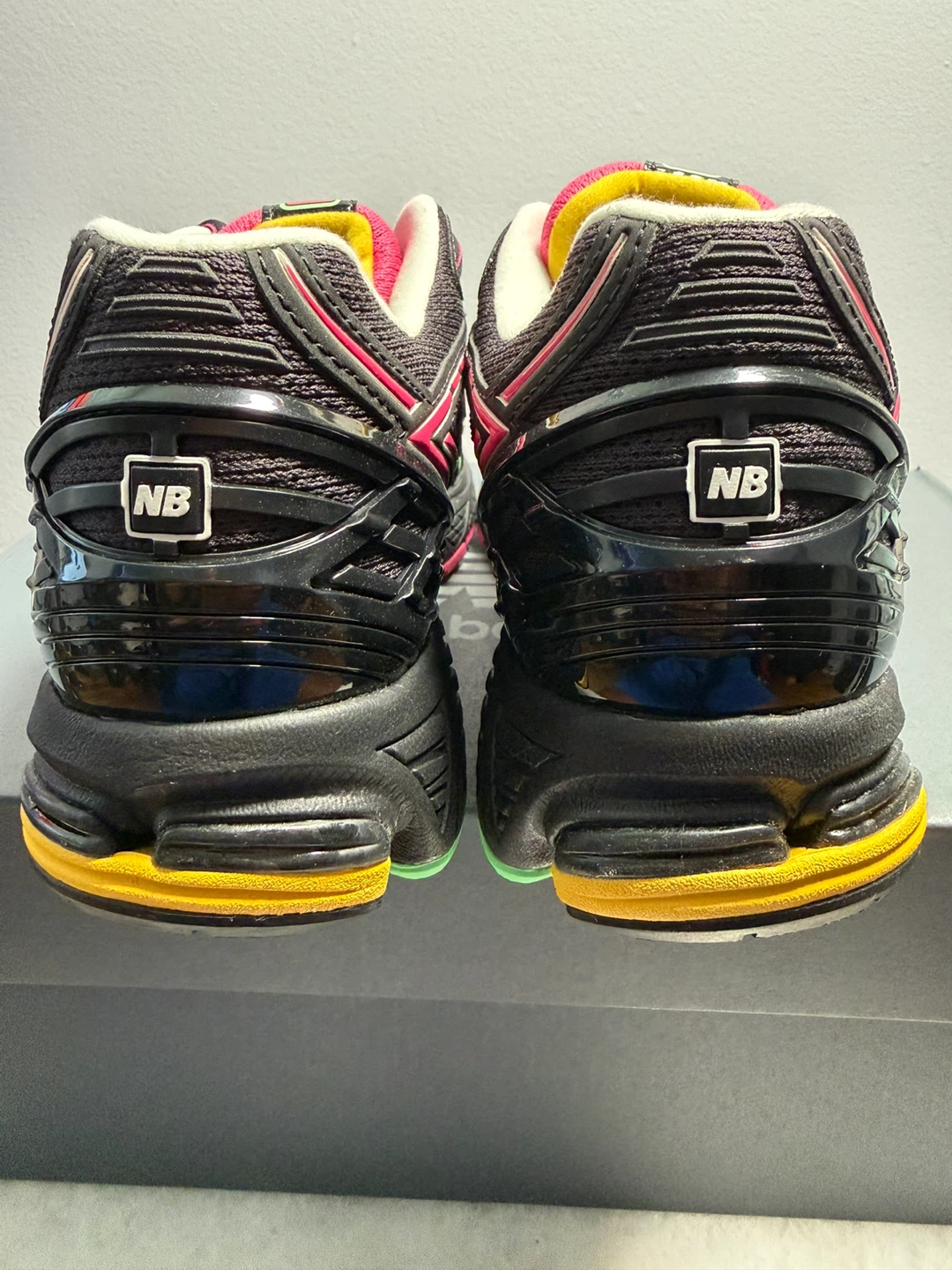 New Balance 1906R Running Shoes size 9 men - photo 4