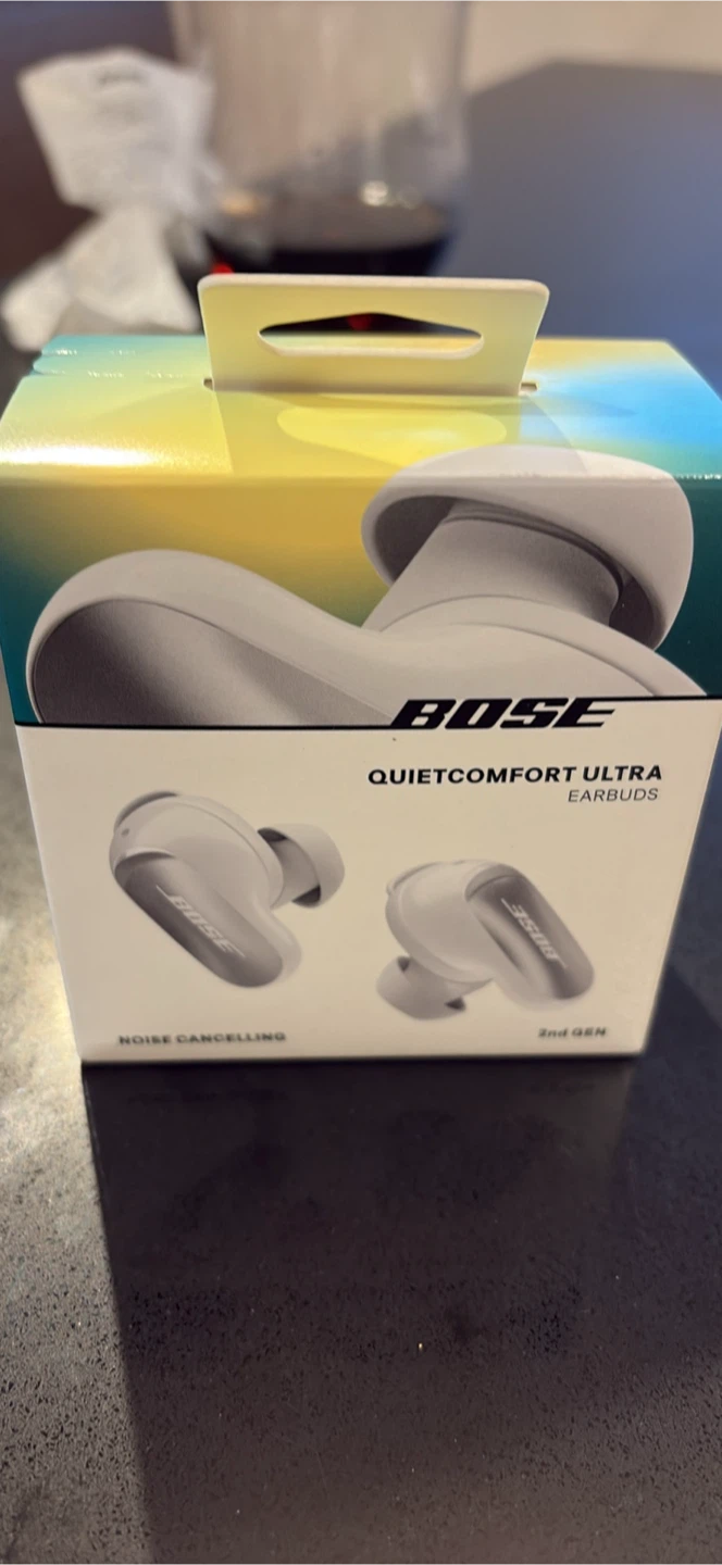 Bose QuietComfort Ultra Earbuds 2nd Gen White Smoke