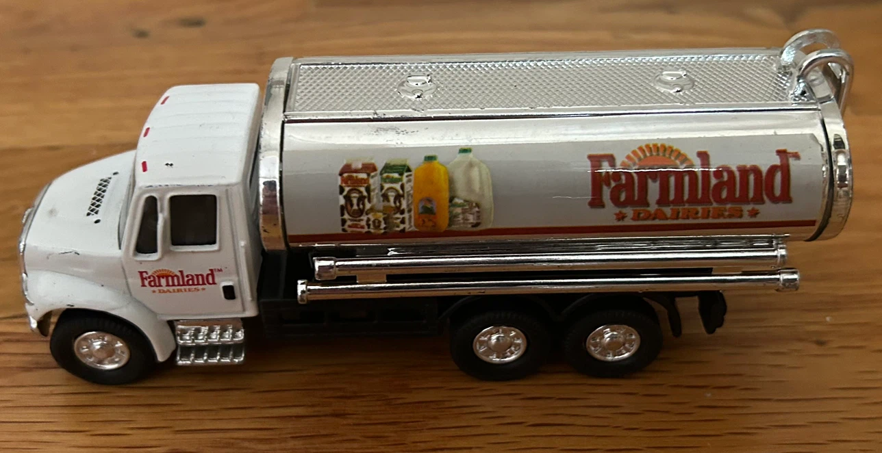 Farmland Dairies Toy Milk Tanker Truck - photo 2