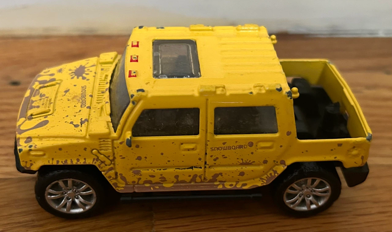 Hummer H3T Toy Truck - photo 2