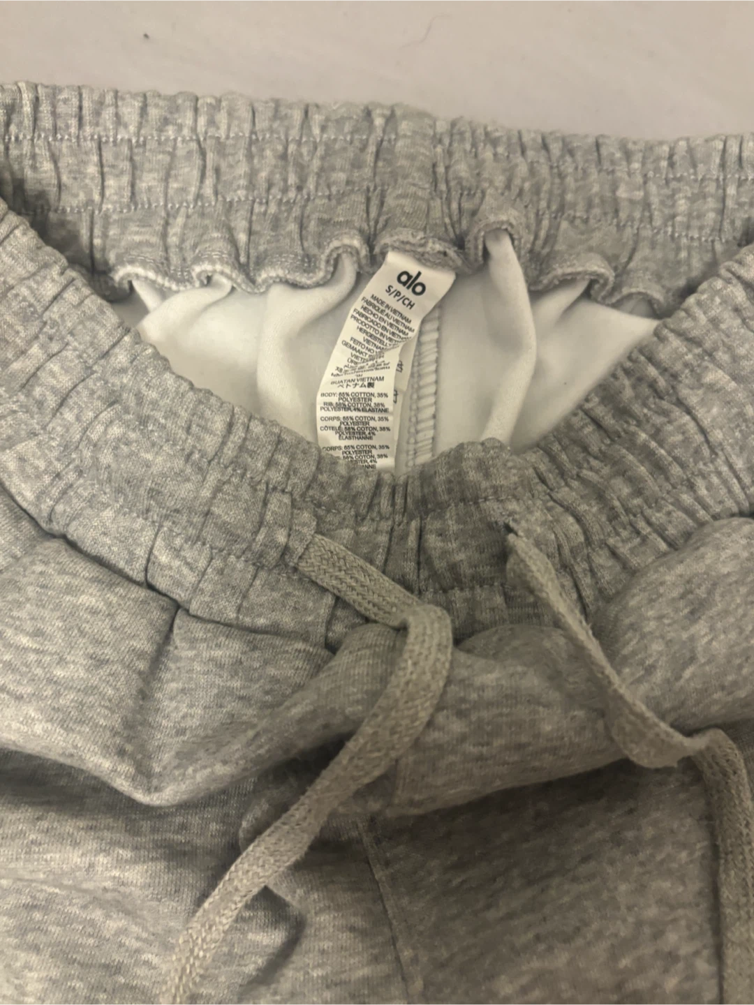 Alo Yoga matching set in gray - photo 4