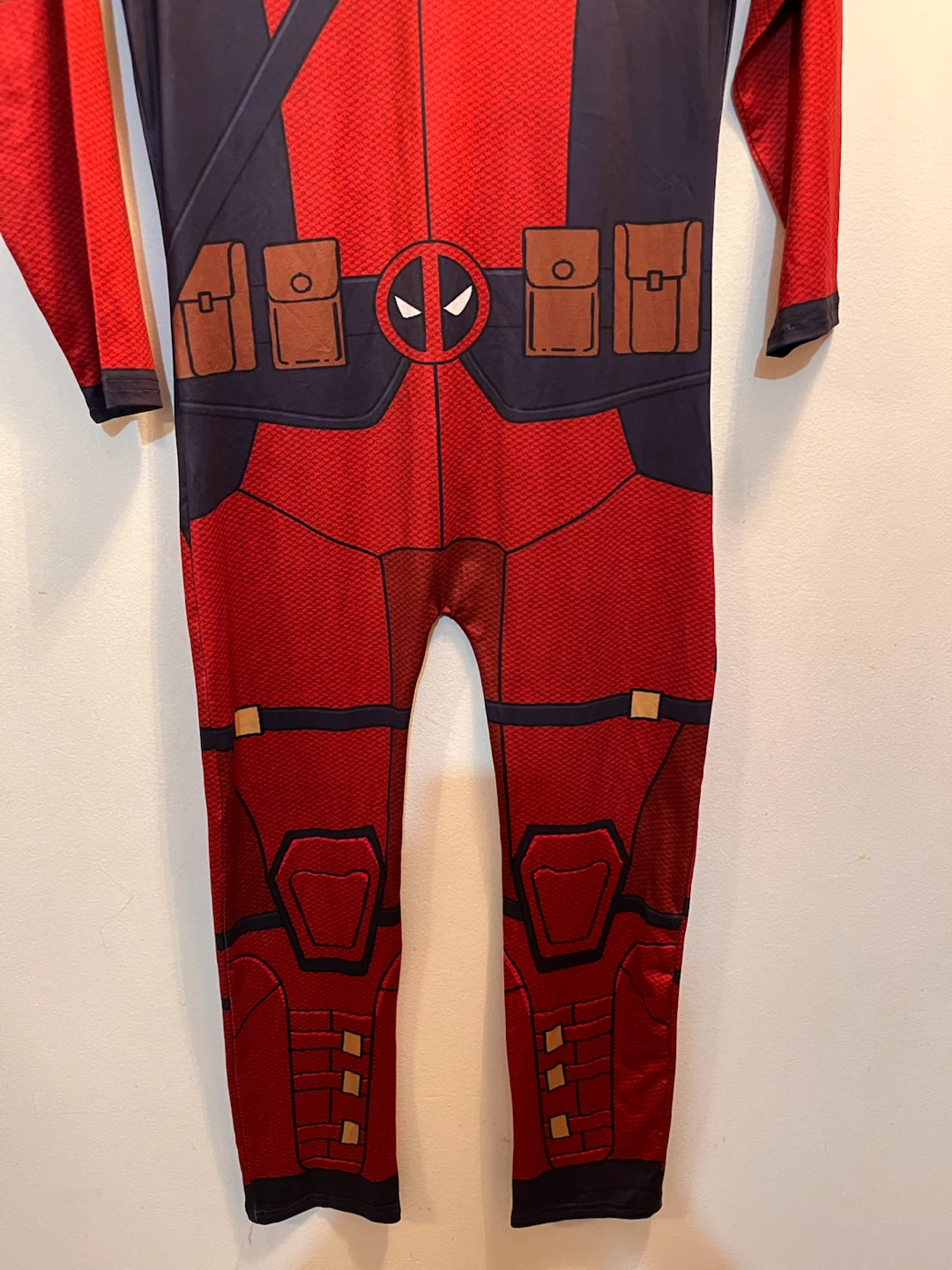 NEW Deadpool costume youth size 150 - photo 3