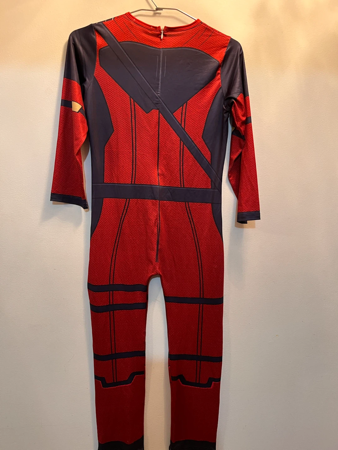 NEW Deadpool costume youth size 150 - photo 4