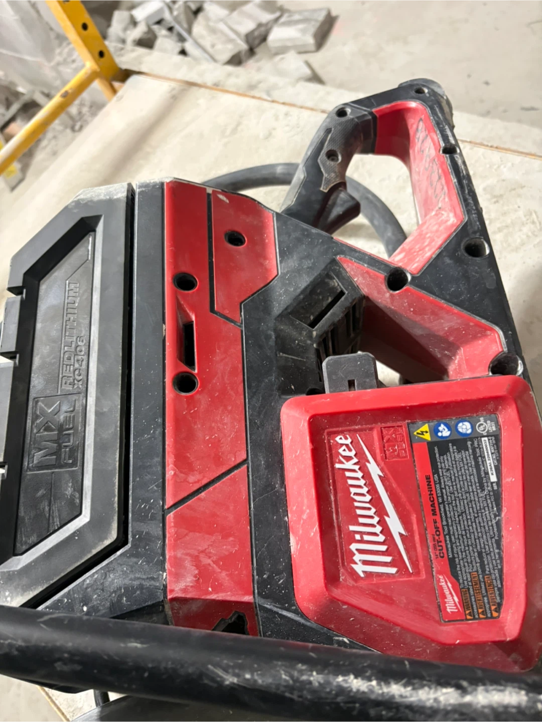 Milwaukee MX FUEL 14-inch Cut-Off Machine - photo 2